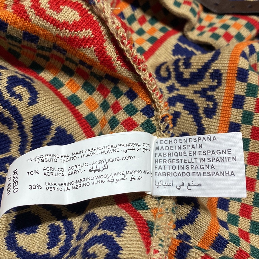 Punt Roma Multi Colored Geometric Knit Pincho - Picture 11 of 12